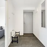 Apartment 5 - Spacious 2Br Apartment, City Access, Near Old Town Apartamento *