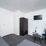 5 - Spacious 2br Apartment, Access, Near Old Town Apartament Tallin