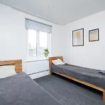 Διαμέρισμα Apartment 5 - Spacious 2Br Apartment, City Access, Near Old Town *