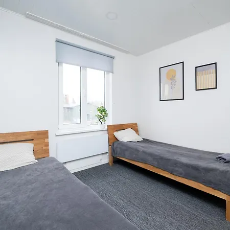 아파트 5 - Spacious 2br Apartment, Access, Near Old Town *
